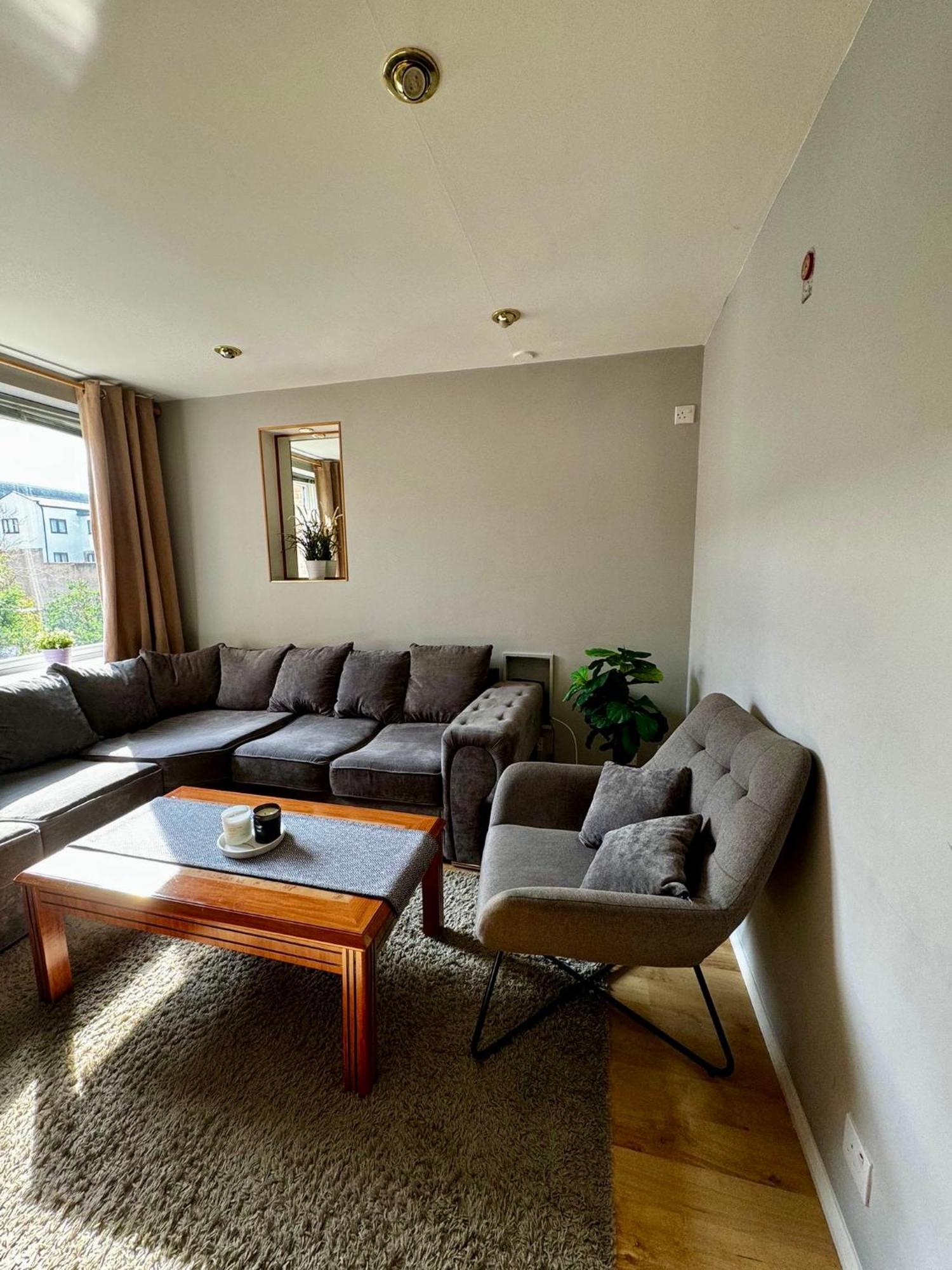 לונדון Amazing En-Suite Apartment In Finchley Central מראה חיצוני תמונה