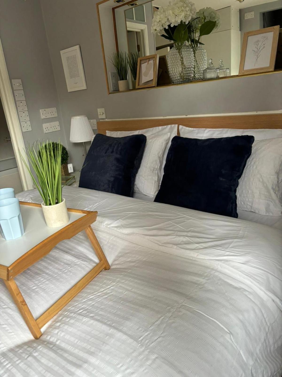 לונדון Amazing En-Suite Apartment In Finchley Central מראה חיצוני תמונה