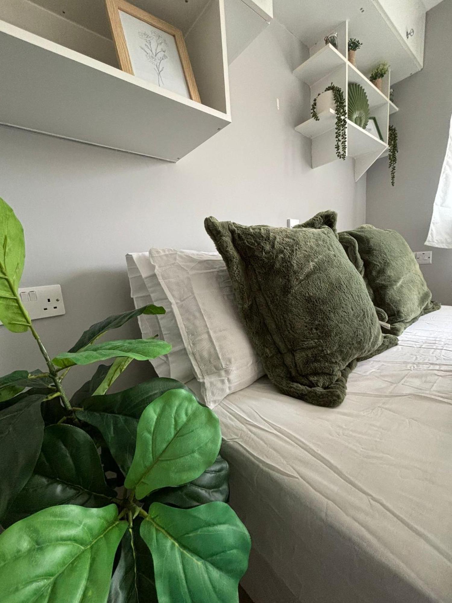 לונדון Amazing En-Suite Apartment In Finchley Central מראה חיצוני תמונה